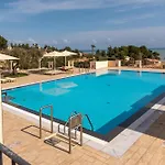 Seaside Pool Lejlighed *
