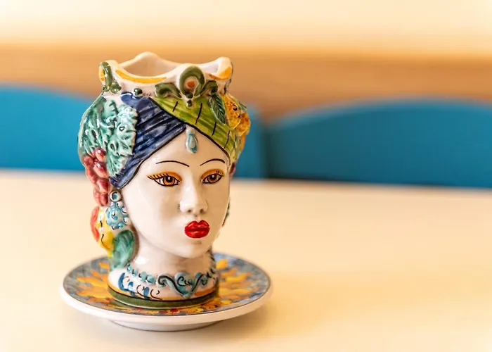 Seaside Pool Чефалу